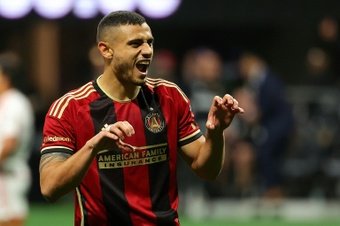 Greek striker Giorgos Giakoumakis hit a second half hat-trick as Atlanta United crushed the New England Revolution 4-1 in Major League Soccer on Saturday.