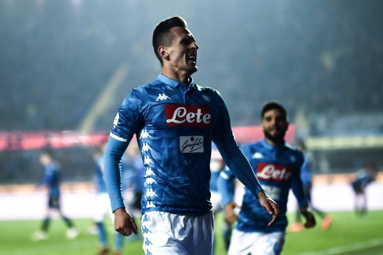 Milik gives Napoli late victory