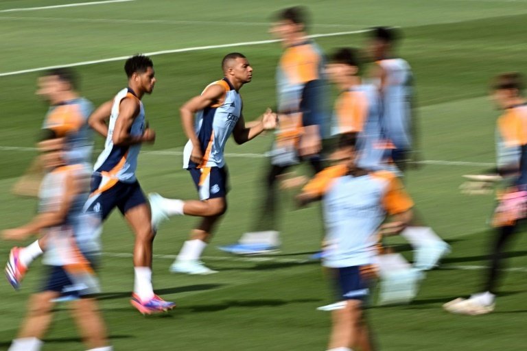 Mbappe (C) trained Saturday ahead of his likely La Liga debut against Mallorca. AFP