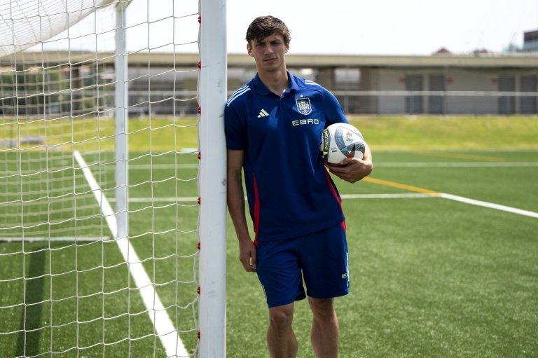 Spain defender Robin Le Normand bears "no resentment" towards France, he explained before a Nations League semi-final clash against the country of his birth on Thursday.