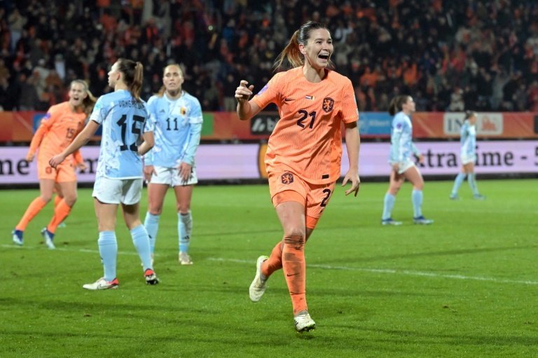 Germany and the Netherlands booked their places at the Women's Nations League finals, where they will also fight for spots at the 2024 Olympic Games, but there was heartbreak for England who miss out despite beating Scotland 6-0 on Tuesday.