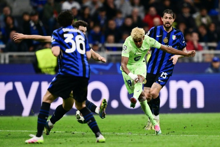 Young Barca earn respect but crave trophies after Inter loss