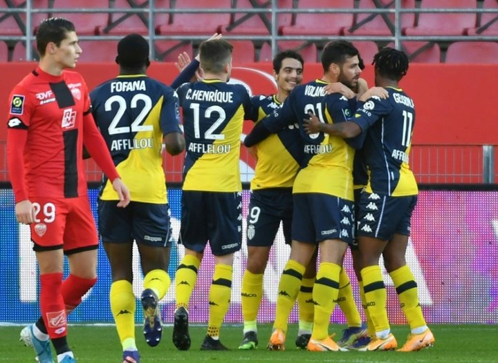 Volland helps Monaco end losing streak in Ligue 1