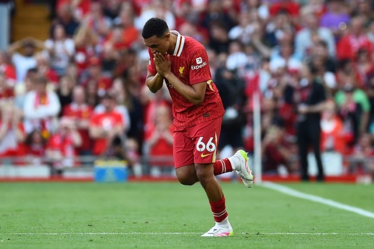 'Not nice' to hear boos for Alexander-Arnold: Robertson