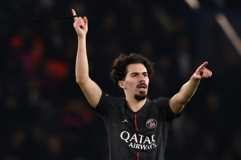 Vitinha hat-trick as PSG beat Spurs in crazy Champions League clash