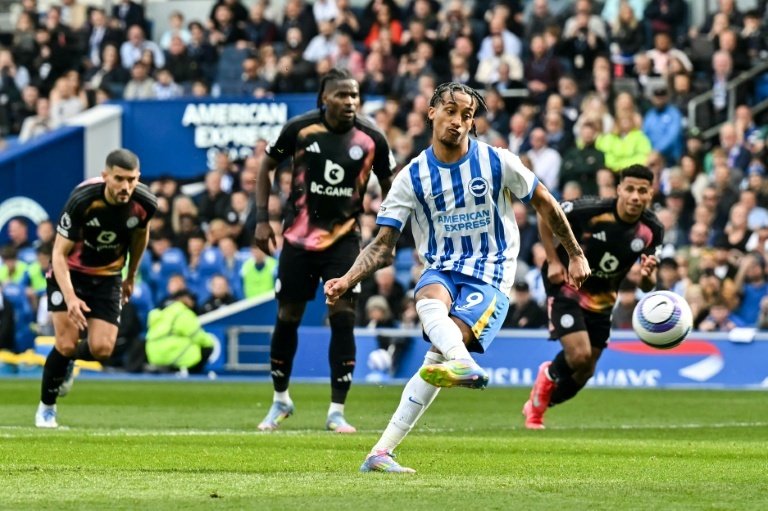 Chelsea to sign Brighton forward Joao Pedro - reports