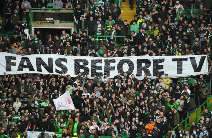 Celtic shrug off bizarre kick-off time to beat Ferencvaros