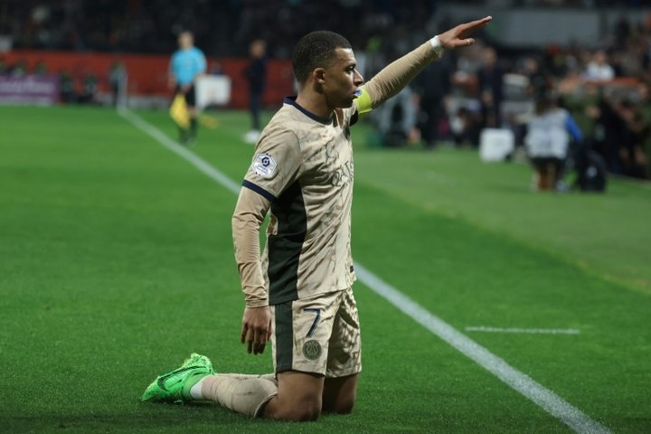 Red-hot Mbappe scores hat-trick as PSG hit Montpellier for six