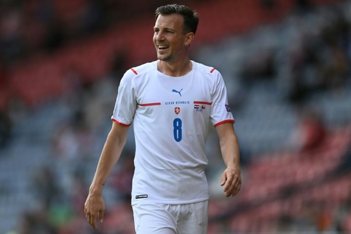 Czech captain Darida quits international football