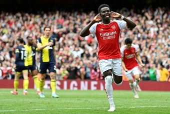 Arsenal moved four points clear at the top of the Premier League as Bukayo Saka and Leandro Trossard inspired a 3-0 win against Bournemouth on Saturday.