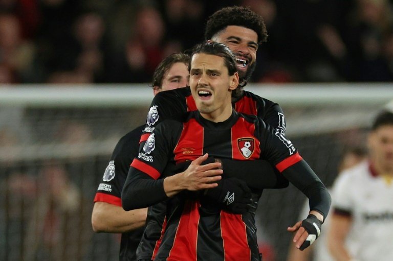 Bournemouth's Enes Unal provided a dramatic climax to his side's 1-1 draw with West Ham on Monday as the Turkey forward's superb late free-kick cancelled out Lucas Paqueta's penalty.