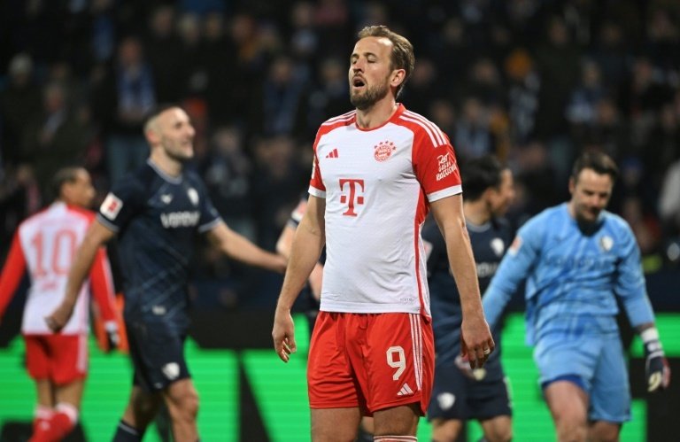 Bayern suffer nine-year low in shock defeat, slip eight points off title pace