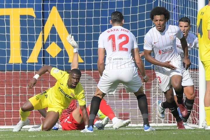 Sevilla boost top-four hopes with late leveller at Villarreal