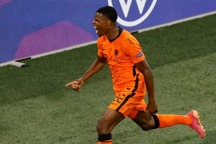 Denzel Dumfries emerges as breakout star of Euro 2020