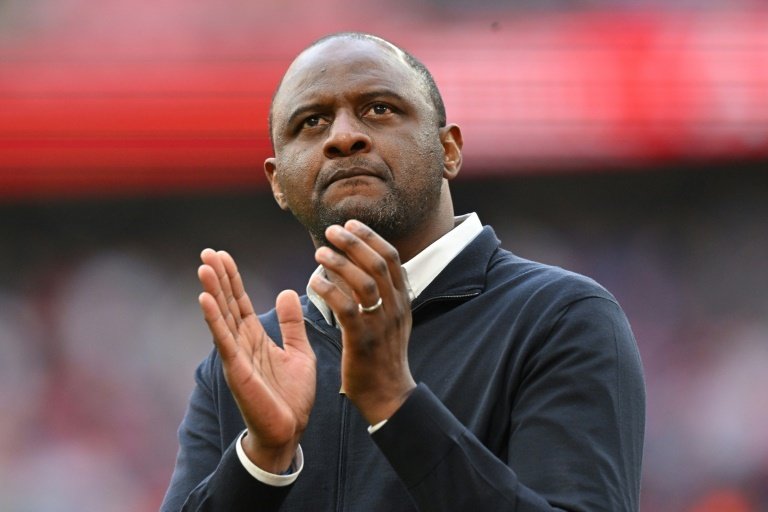 UK police probe Vieira pitch 'altercation' at Everton game