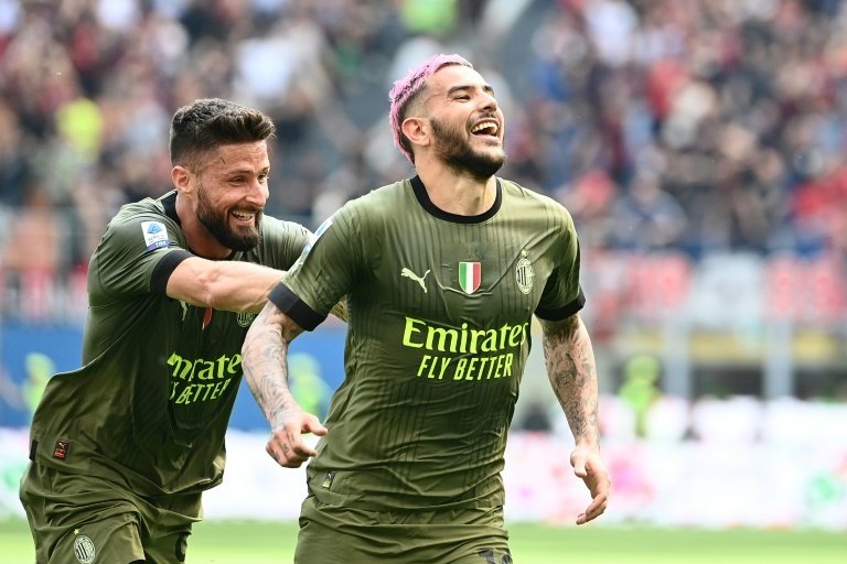 Both Milan sides win in Serie A ahead of Champions League showdown