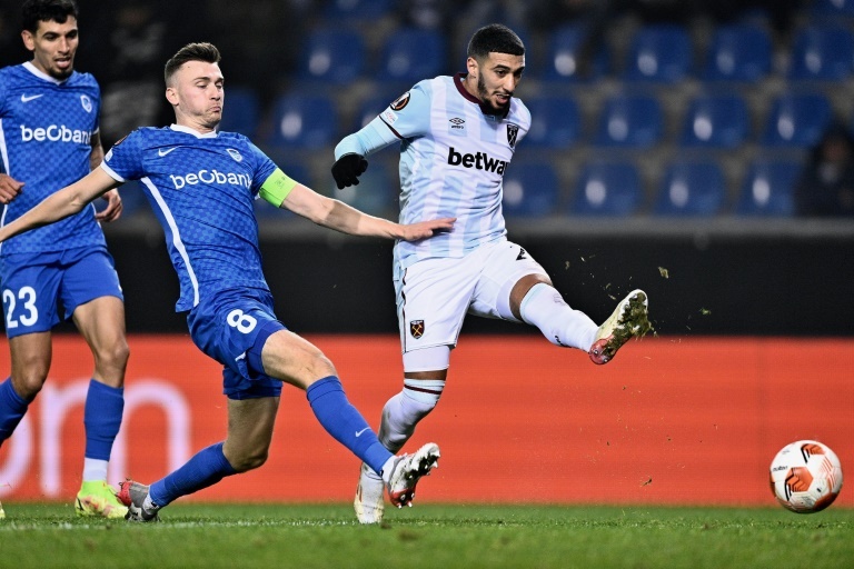 ï»¿West Ham edge in the direction of Europa League ultimate sixteen, Rangers held