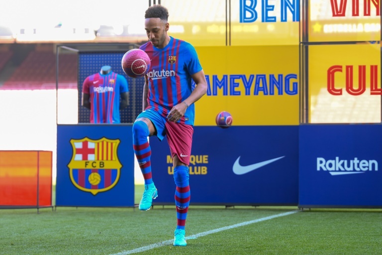 ï»¿Aubameyang hails hazard of a life-time after becoming a member of Barcelona