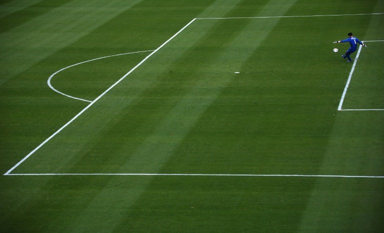 FC Dallas goalkeeper Jesse Gonzalez of kicks the ball during a MLS game against the Philadelphia Uni