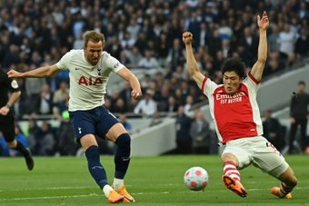 Arsenal, Spurs seek to prove title credentials in north London derby. AFP
