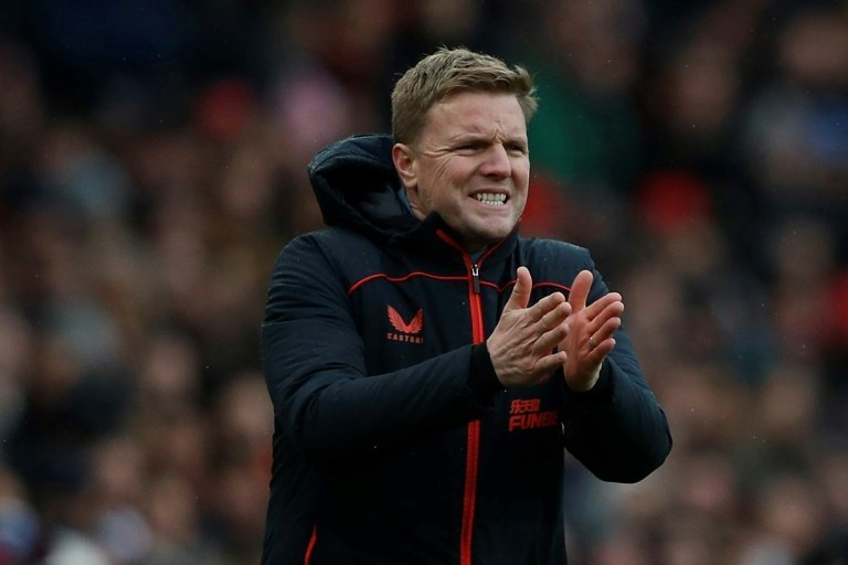 Howe refuses to make promises over Newcastle transfer spending. AFP