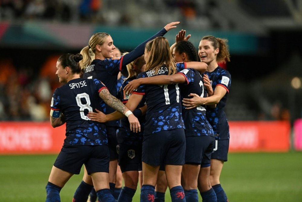 The Dutch demolished Vietnam to make it into the last 16. AFP