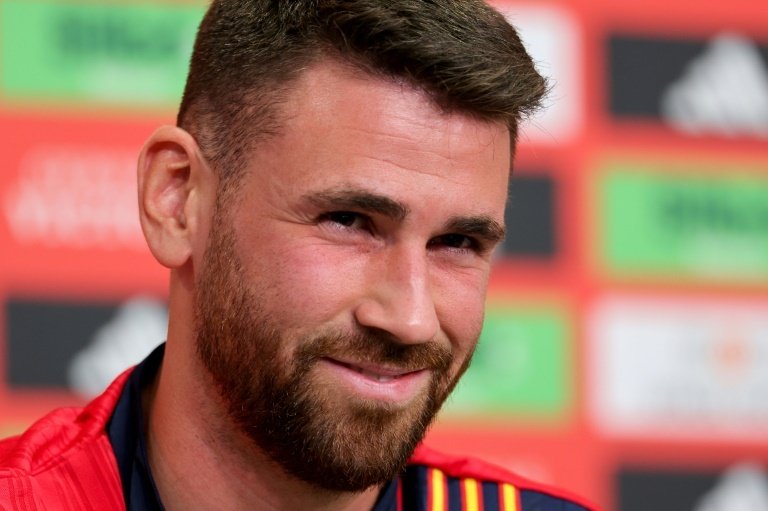 'We should leave politics to others': Spain goalkeeper takes aim at Mbappe