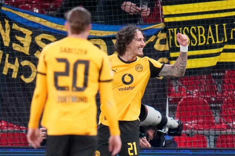 Kane in command: Bayern take early control in Bundesliga