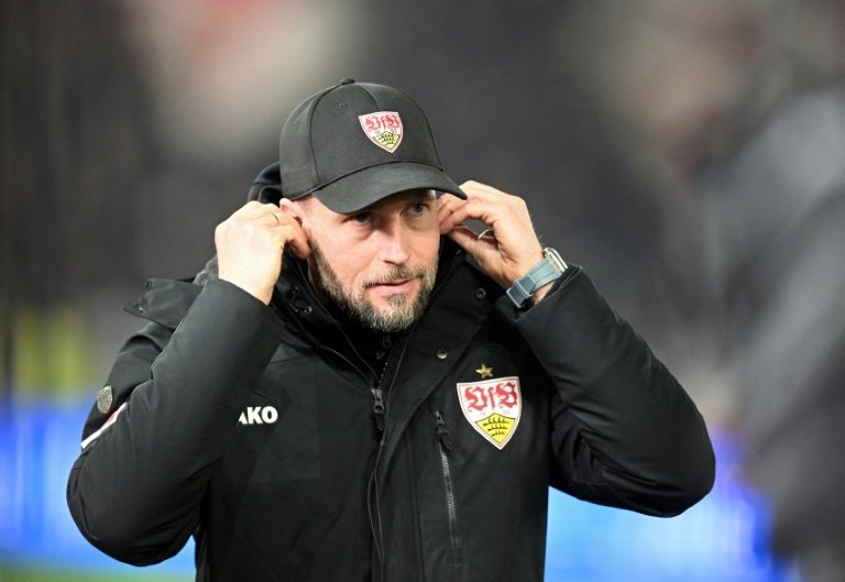 In-demand Hoeness extends deal as Stuttgart coach