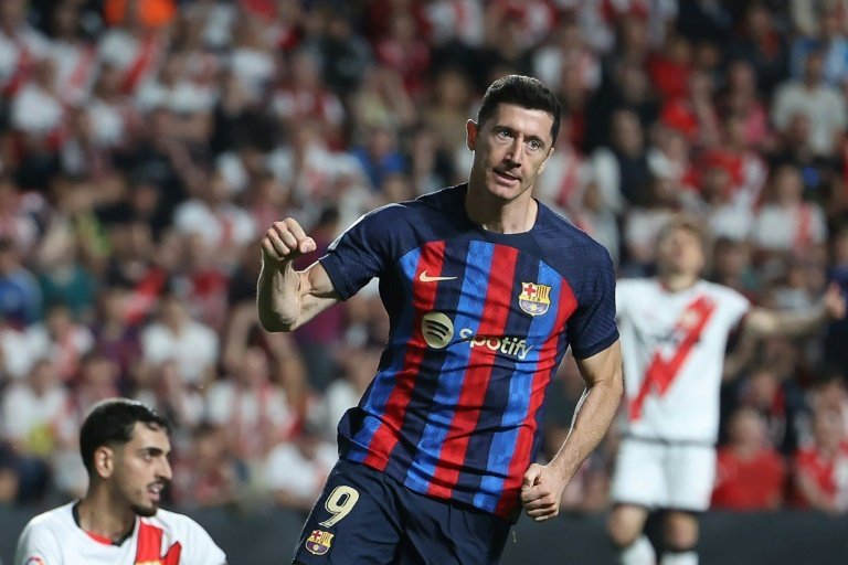 Lewandowski and Barca desperate to find spark against Betis