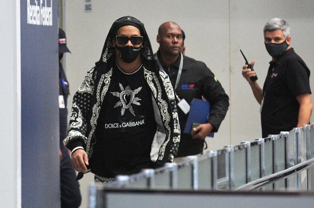 Ronaldinho arrives back in Brazil after Paraguay detention. AFP