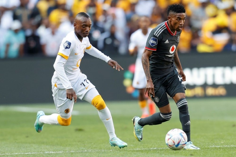 Monnapule Saleng (R) gave Orlando Pirates the MTN 8 final. AFP
