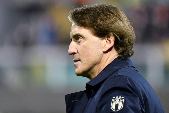 Mancini to stay Italy boss despite World Cup woe