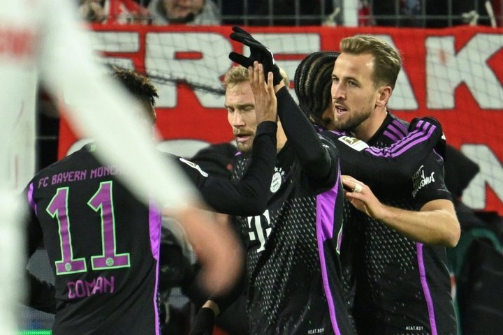Red-hot Kane extends scoring run as Bayern ease past Cologne