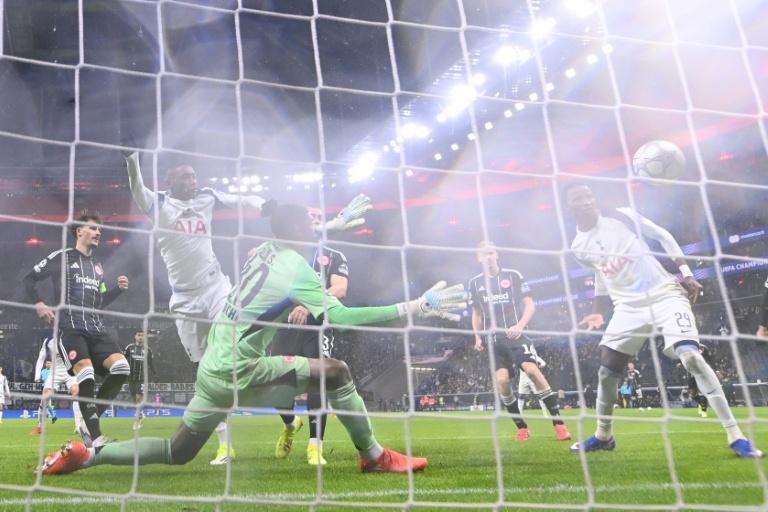 Nomina a sorpresa: Albert Riera è il nuovo allenatore dell'Eintracht