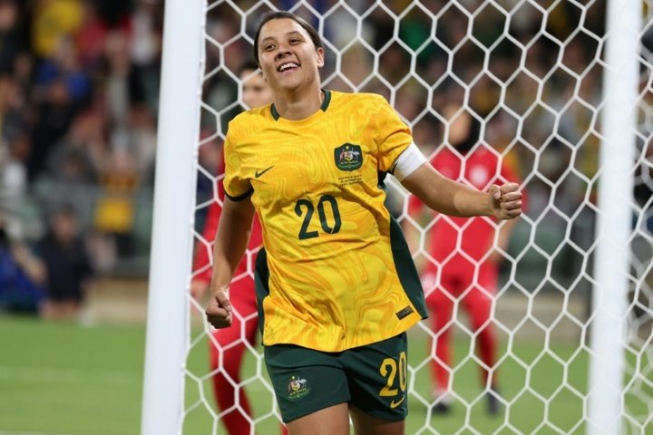 Police charge Chelsea's Sam Kerr with 'racially aggravated offence'