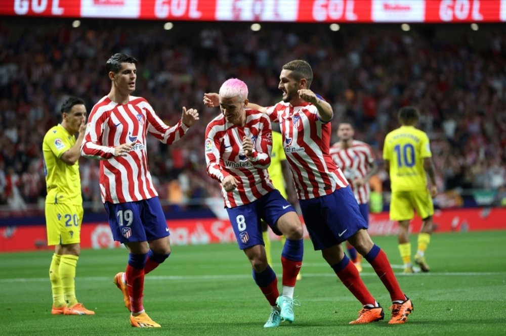 Atletico overtake Real Madrid with Cadiz rout. AFP
