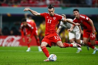 Bale penalty earns last-minute point. AFP