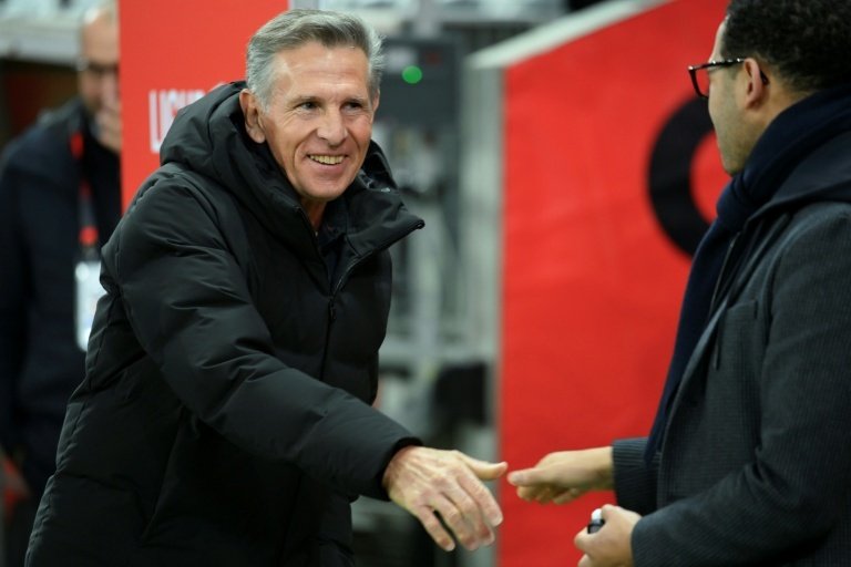 Former Leicester coach Claude Puel guided Nice to a 1-1 draw with Strasbourg in Ligue 1 on Saturday as he started his second spell in charge by ending a six-game losing streak in the league.