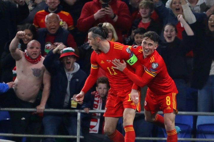 Brilliant Bale double carries Wales into World Cup playoff final