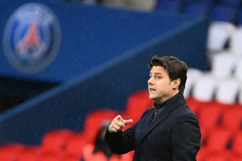 PSG title defence threatened by blunders and break-ins