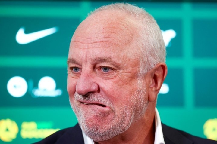 Graham Arnold tells Australia to 'reach for stars' at Asian Cup
