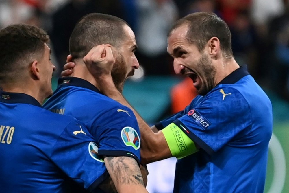 Italy's old warriors Bonucci and Chiellini win battle over England