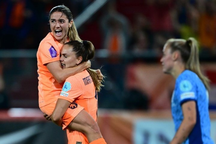 Netherlands strike late to beat England 2-1 in Women's Nations League