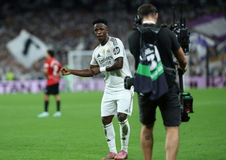 È stata una vittoria sudata, la terza consecutiva, che consolida il primato dei Blancos nella Liga. Contro il Maiorca, la squadra di Alonso ha dovuto tirare fuori il carattere, ribaltando il risultato e mantenendo un avvio di stagione immacolato.