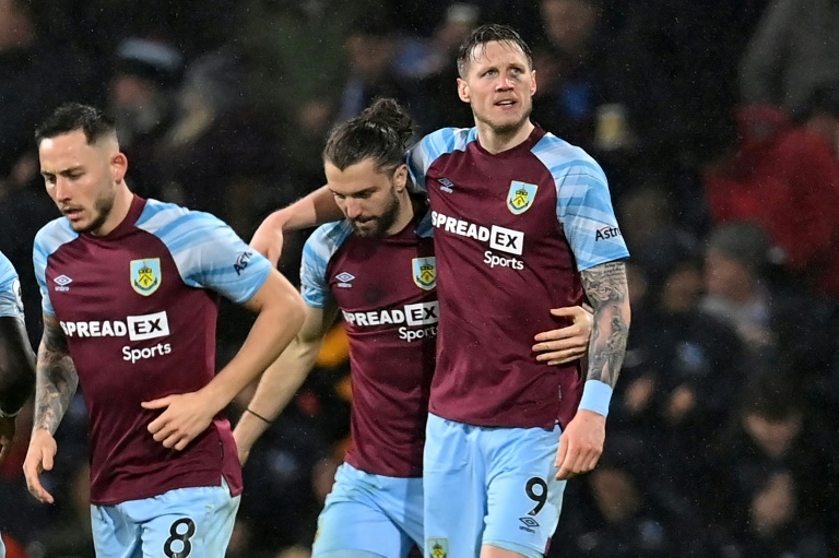 ï»¿Wasteful Man Utd punished via Burnley fightback