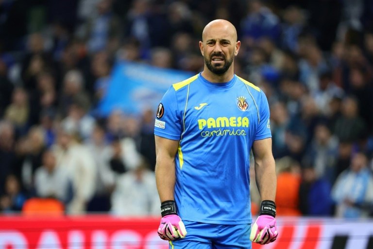 Pepe Reina signed for Como on Thursday. AFP