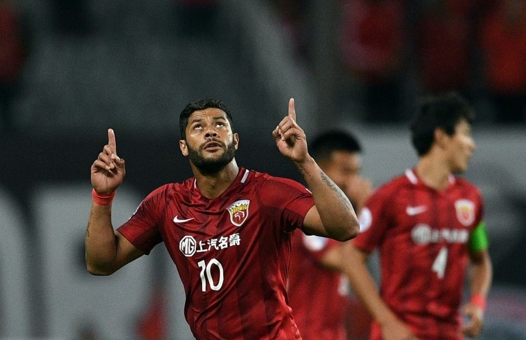 China probes Hulk incident, Lavezzi off the hook