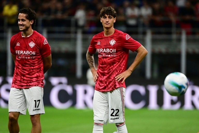 Romano Floriani Mussolini (R) made his Serie A debut with Cremonese on Friday. AFP