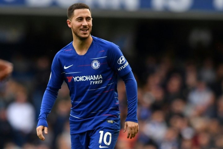 Hazard brace delivers Chelsea victory